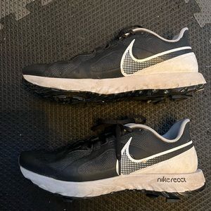 Nike React golf shoes
